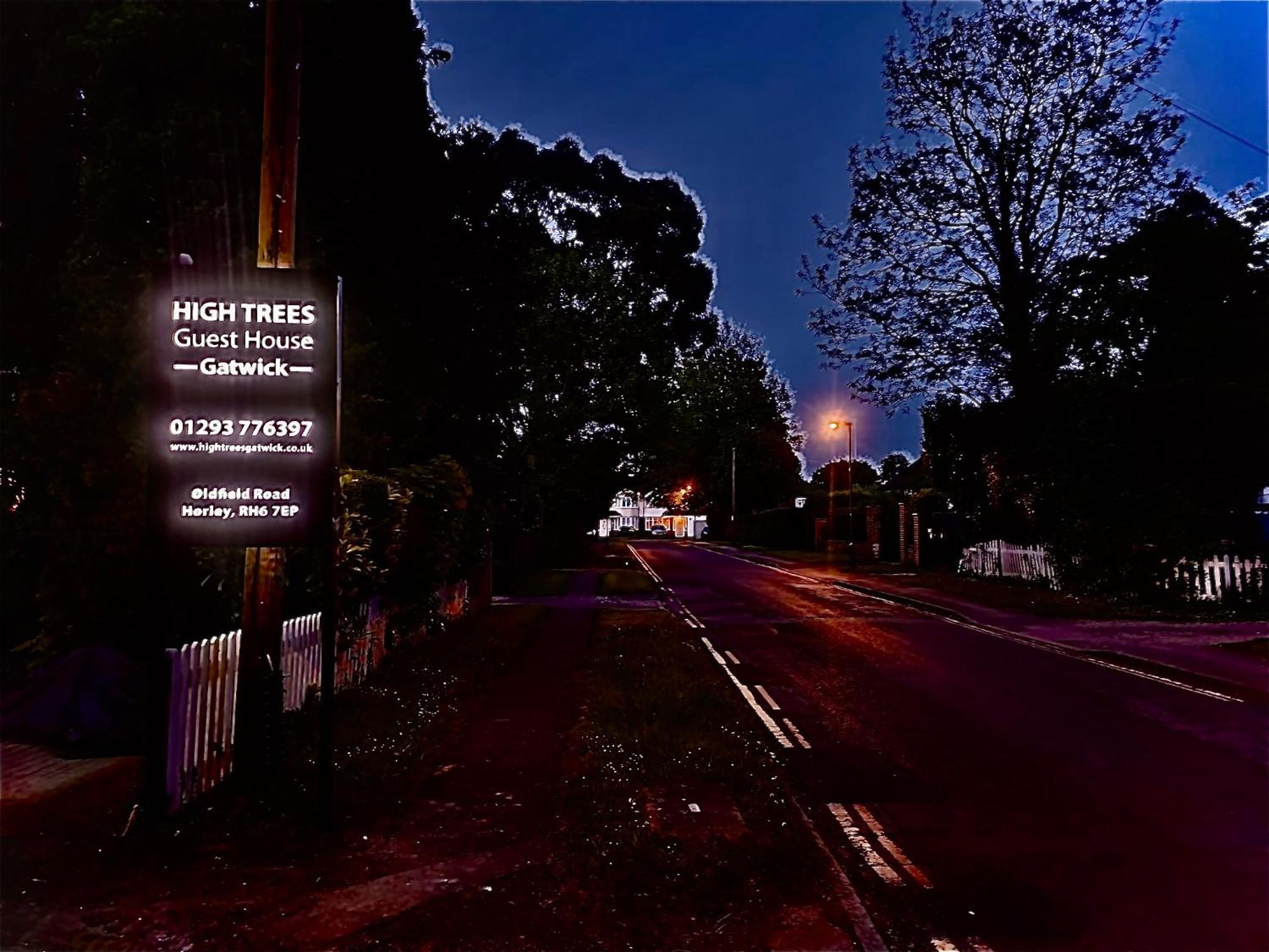High Trees Guest House Gatwick ホーリー エクステリア 写真